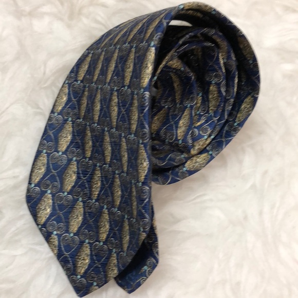 🆕 Valentino Italy Silk Tie - Picture 3 of 8